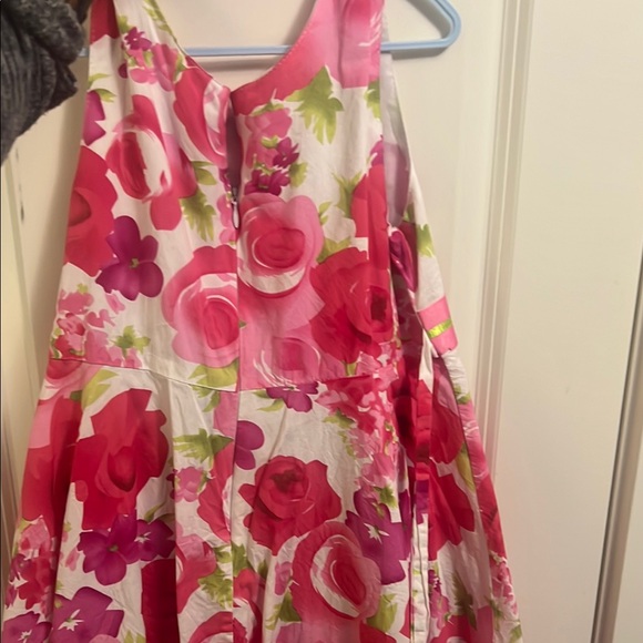 Floral Sleeveless Dress with Bow - Picture 2 of 3